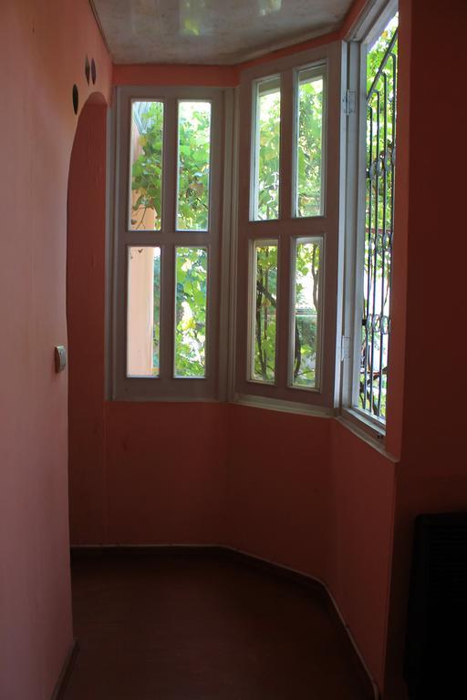 Hostel Old City Sololaki ティビリシ エクステリア 写真