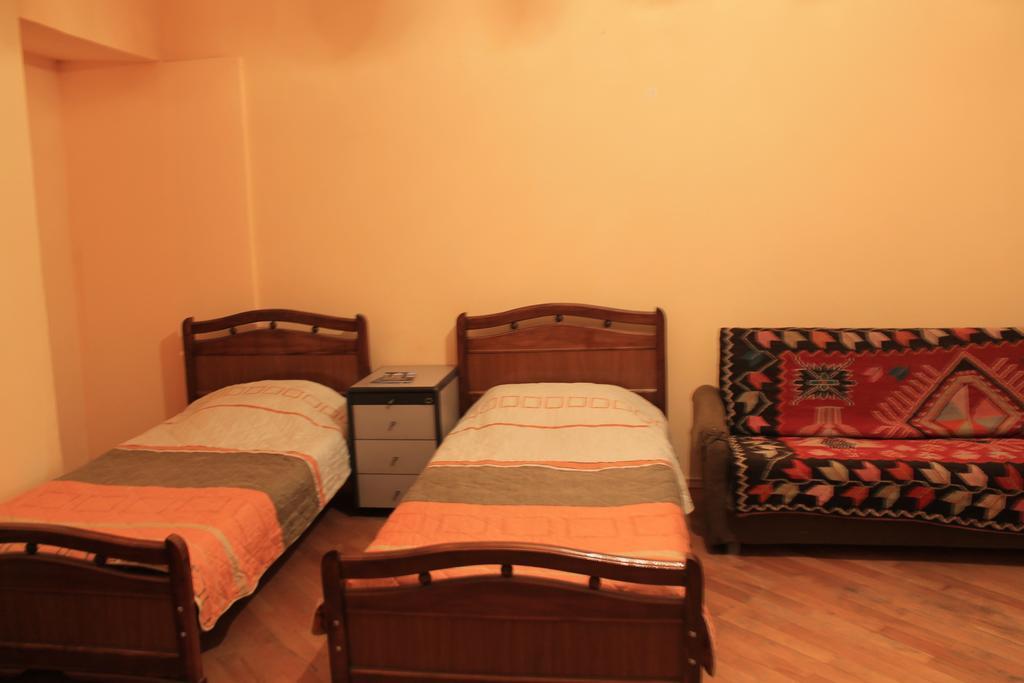 Hostel Old City Sololaki ティビリシ エクステリア 写真