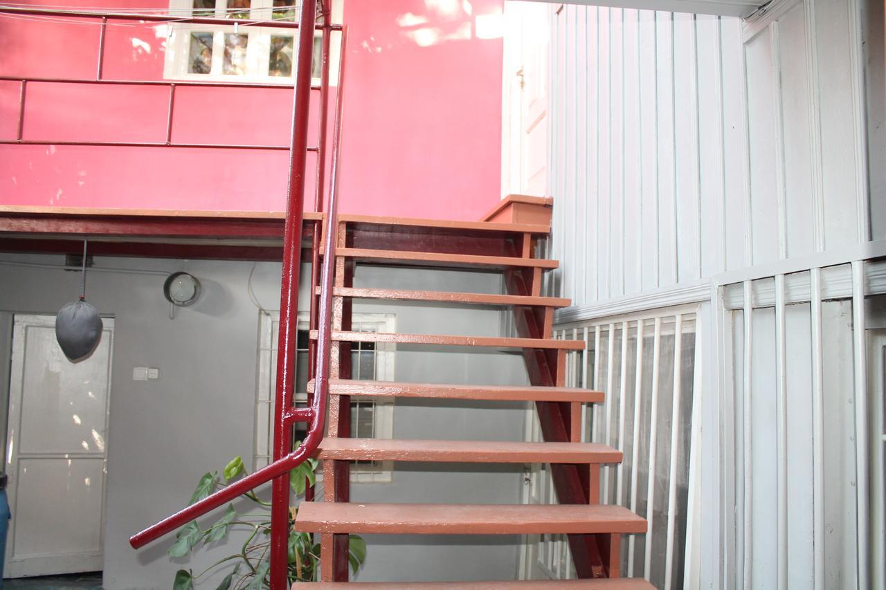 Hostel Old City Sololaki ティビリシ エクステリア 写真